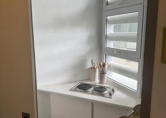 Apartment Greenhills Shopping Center 2br Manila